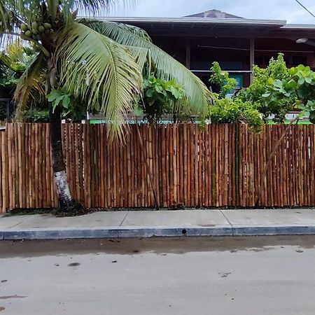 Bambu Lounge Bocas Hostel Бокас-дель-Торо Экстерьер фото